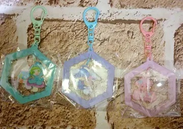 마계의 살인마! 이루마군 산리오 콜라보 흔들흔들 아크릴 키링