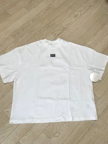 새상품 anana 키라키라 로고 T셔츠 newnew 화이트 피올 피올레