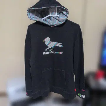 모던 어뮤즈먼트 블랙 XL 후드티