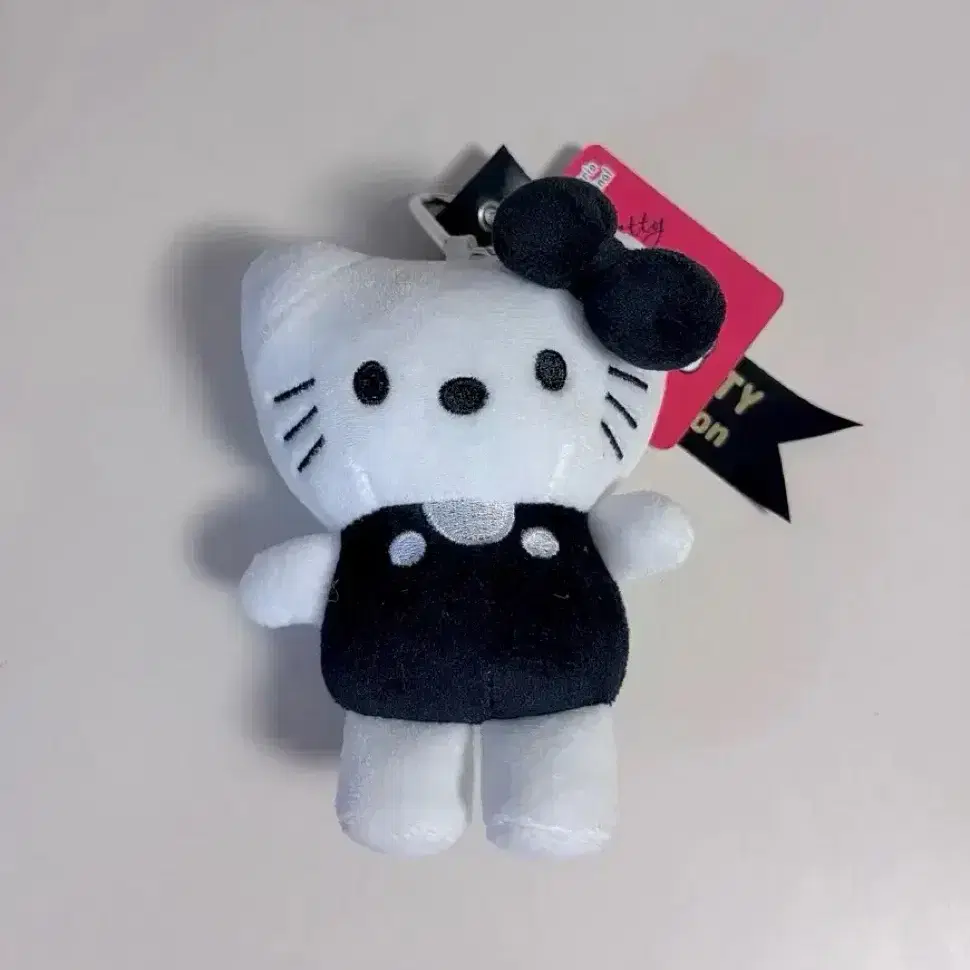 hello kitty black dress SANRIO Hello Kitty Style Up Long Leg Lolita Mascot Holder Keychain (Black)