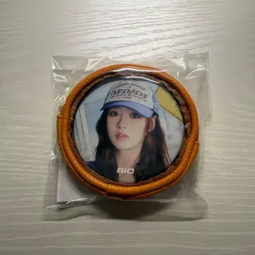 NiziU 리오 시그니처 굿즈 캔뱃지 파우치 세트