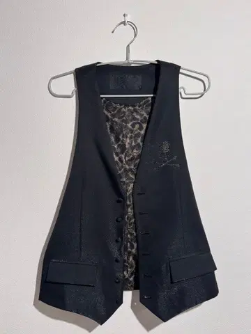 roen 로엔 블랙 스컬 지레 베스트