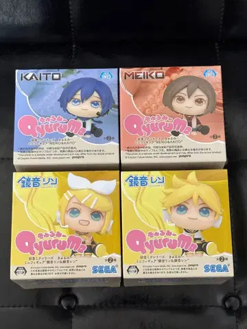 하츠네 미쿠 시리즈 큐룽하게 쳐다보는 포즈 미니 피규어 4개 세트