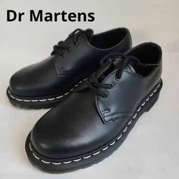 닥터마틴 3홀 부츠 화이트 스티치 UK3