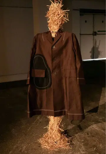 오마르 아프리디 19AW 코트