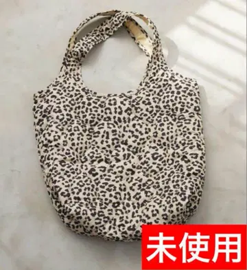 미개봉 [ Green Parks ] 레오파드 퀼팅 토트백 가을/겨울