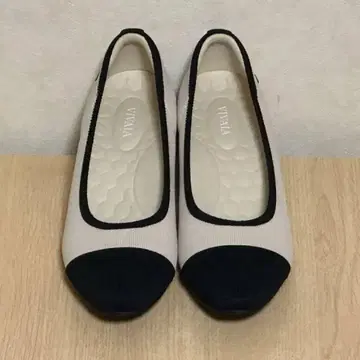 VIVAIA 라운드토 청키힐 23.5cm EU37