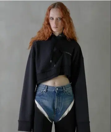 플랭크 프로젝트 블랙 크롭 후디