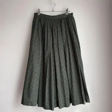 새상품급 야에카 YAECA 리버티 턱 큐롯 full bloome