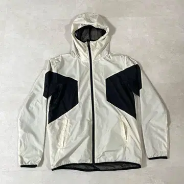 [ 새상품급 ] asics 나일론 자켓 사이즈 L 화이트