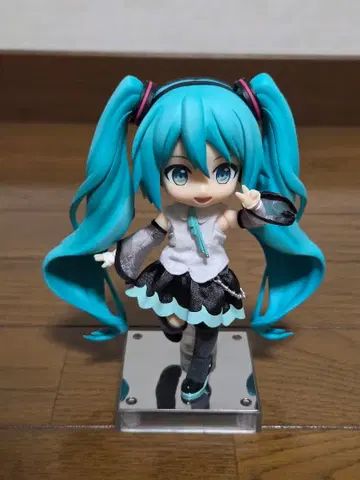 하츠네 미쿠 NT 넨도로이드돌