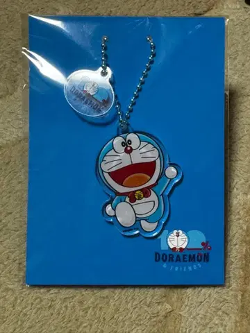 100% 도라에몽 & 프렌즈 100도라 아크릴 2단 키링 도쿄 회장