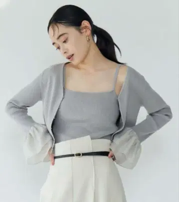 LAGUNAMOON 택 포함 새상품 시어 플레어 커프 니트