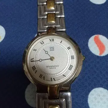 지방시 시계 MILLESIME