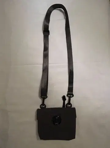 c.p. Company 숄더백