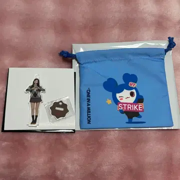 TWICE 쯔위 랜덤 아크릴 스탠드 복조리 파우치 세트