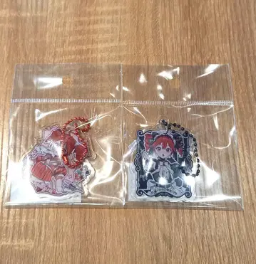 빨강 검정 아크릴 키링 카사네 테토 아크릴 키링 22 카레 콜라보 카페