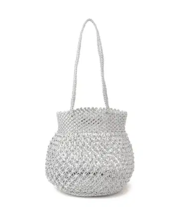 The Bagmati 메탈릭 마크라메 백 실버 바스켓백