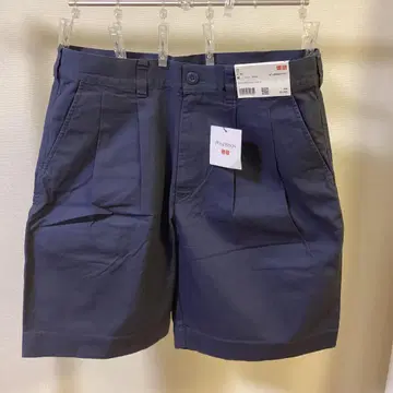 택 포함 유니클로 JW ANDERSON 투 턱 치노 숏팬츠 M