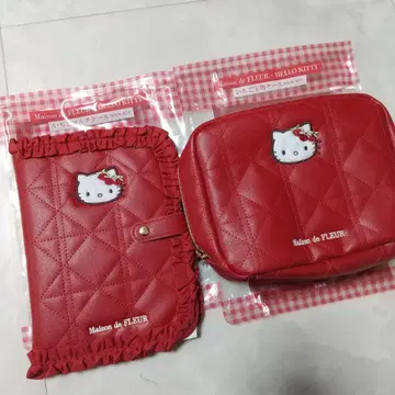 Maison de FLEUR X HELLO KITTY 딸기 멀티 케이스