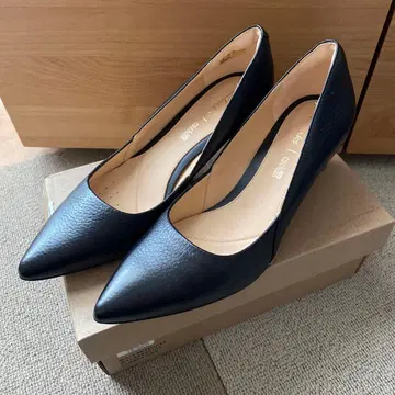 새상품 클락스 펌프스