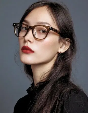 46사이즈의 카키브라운 안경