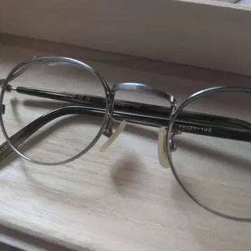 금자안경 메탈 라운드 안경
