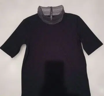 새상품급 파비아나 필리피 반팔 상의 네이비