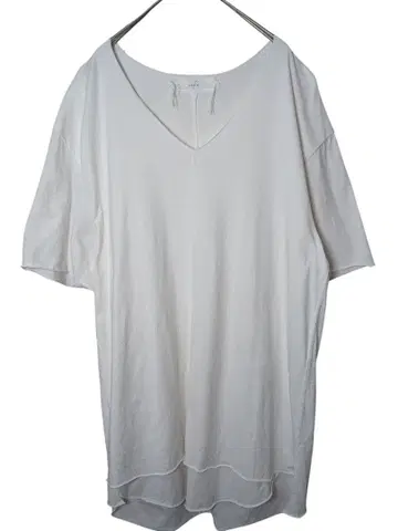 ASKYY 아스키 사쿠라이 카즈토시 착용 모델 V넥 T셔츠