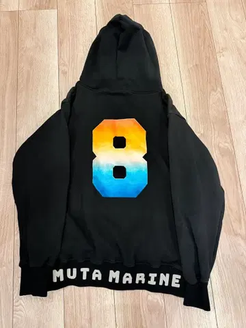 muta MARINE 헴 리브 그라데이션 로고 풀 후드티