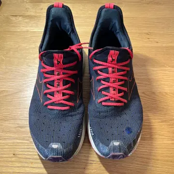Mizuno Wave Rider Neo 러닝화 네이비/레드