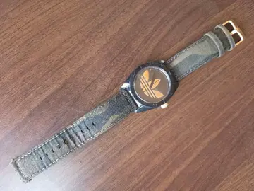 adidas 카모플라쥬 손목시계