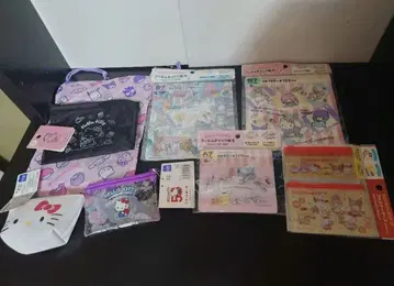 헬로키티 Hello Kitty 파우치 백 세트