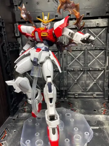빌드 버닝 건담 페인팅 완성품