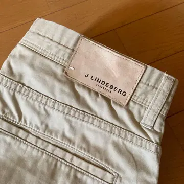 J. Lindeberg 베이지 치노 팬츠