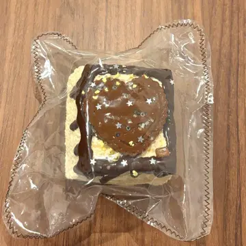 [ kikisquishy ] 하트 초코빵