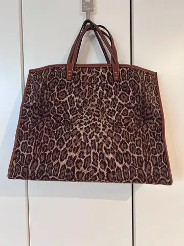 A VACATION TANK 레오파드 토트백 가죽 브라운