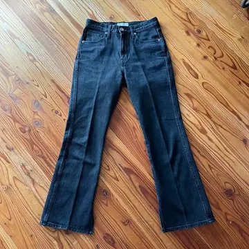 유나이티드 애로우즈 블랙 부츠컷 데님 M