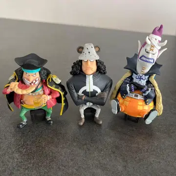 원피스 월드 컬렉터블 피규어 검은 수염 곰 겟코 모리아