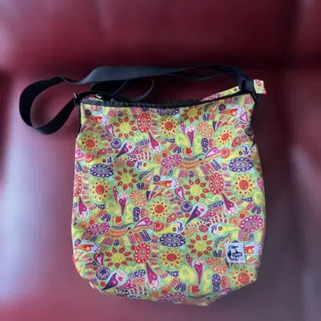 CHUMS 숄더백 미사용