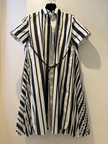 일본제 sacai 스트라이프 슬리브리스 셔츠 원피스 사이즈 2