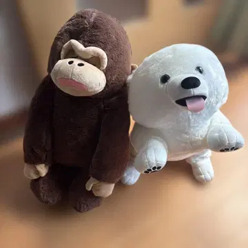 좌식 원숭이와 화이트 강아지 봉제 인형 세트