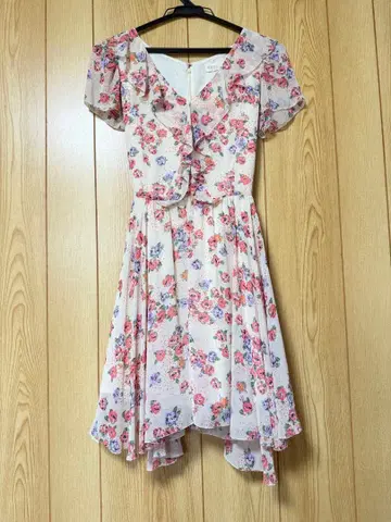 머큐리 듀오 꽃무늬 플레어 원피스 반팔