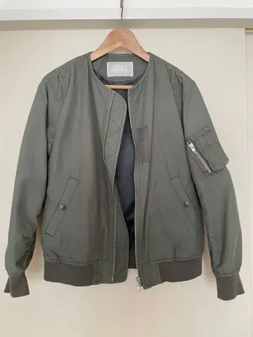 NANO universe 블루종 카키