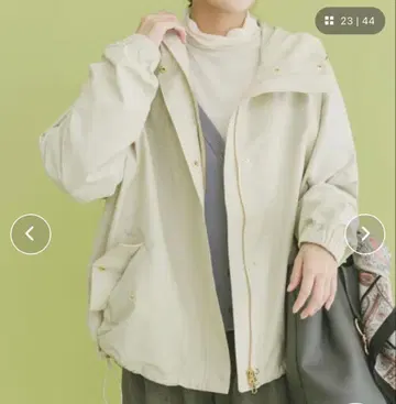 마운틴 후드티 아이템즈 어반 리서치