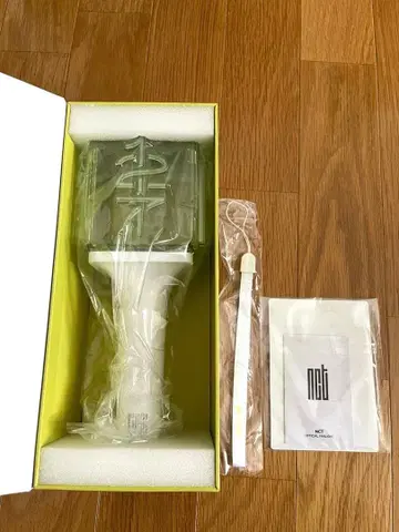 NCT 127 nct127 OFFICIAL FANLIGHT 응원봉