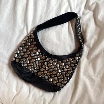 실버 스터드 가죽 백 Black Leather Studded Bag