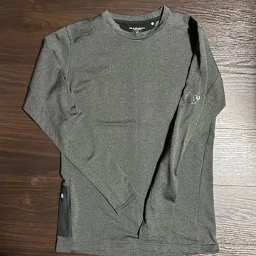 MAMMUT 그레이 긴팔 T셔츠