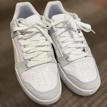 PUMA 푸마 화이트 스니커즈 27cm