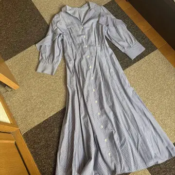 질스튜어트 스트라이프 롱 원피스 S 사이즈